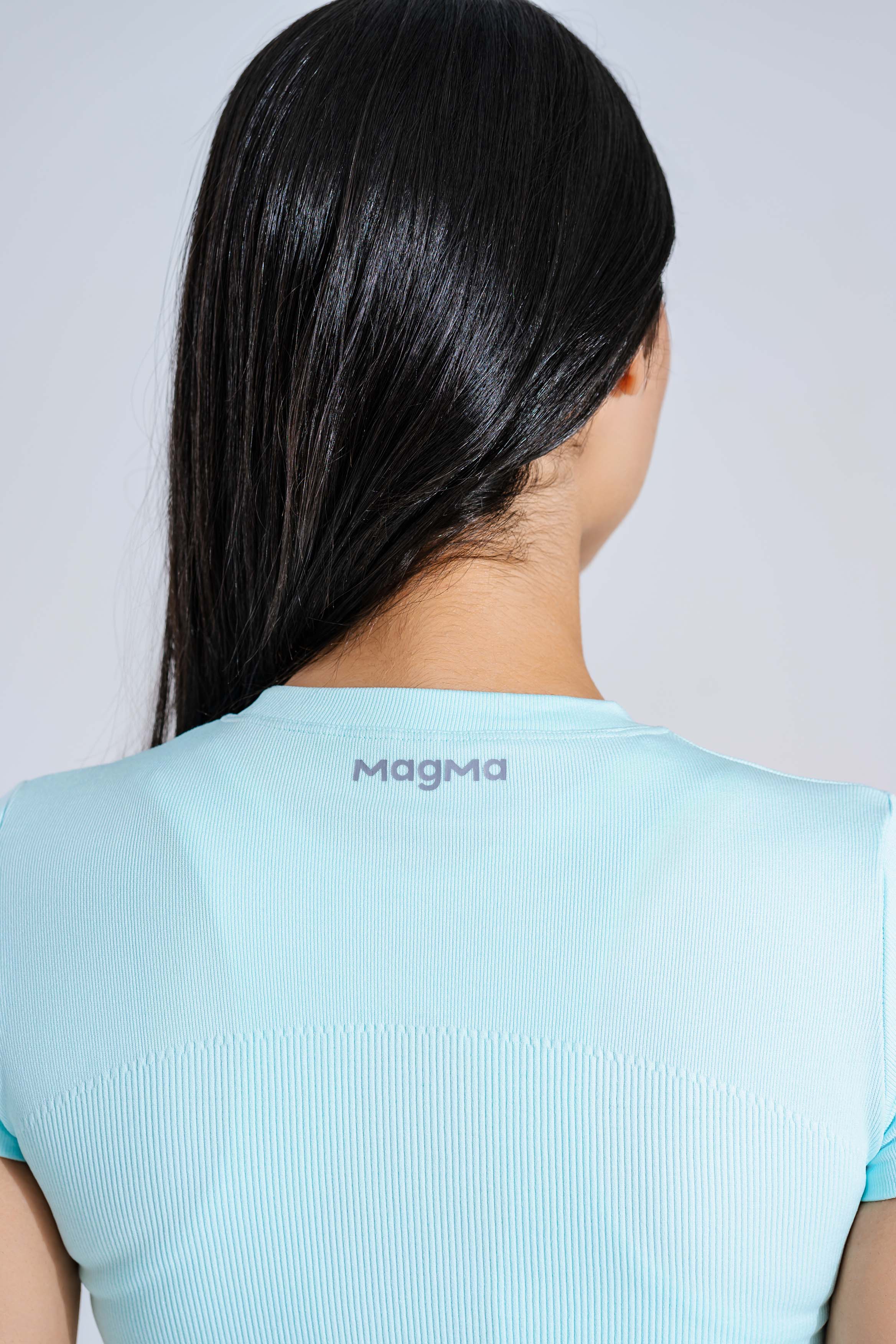 AuraFit Seamless Crop Top - Image 10